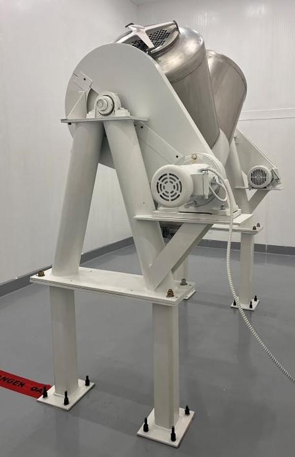 Used Used Patterson Kelley 20 Cubic Foot Stainless Steel Twin Shell V Blender