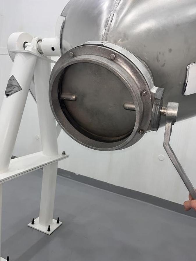 Used Used Patterson Kelley 20 Cubic Foot Stainless Steel Twin Shell V Blender