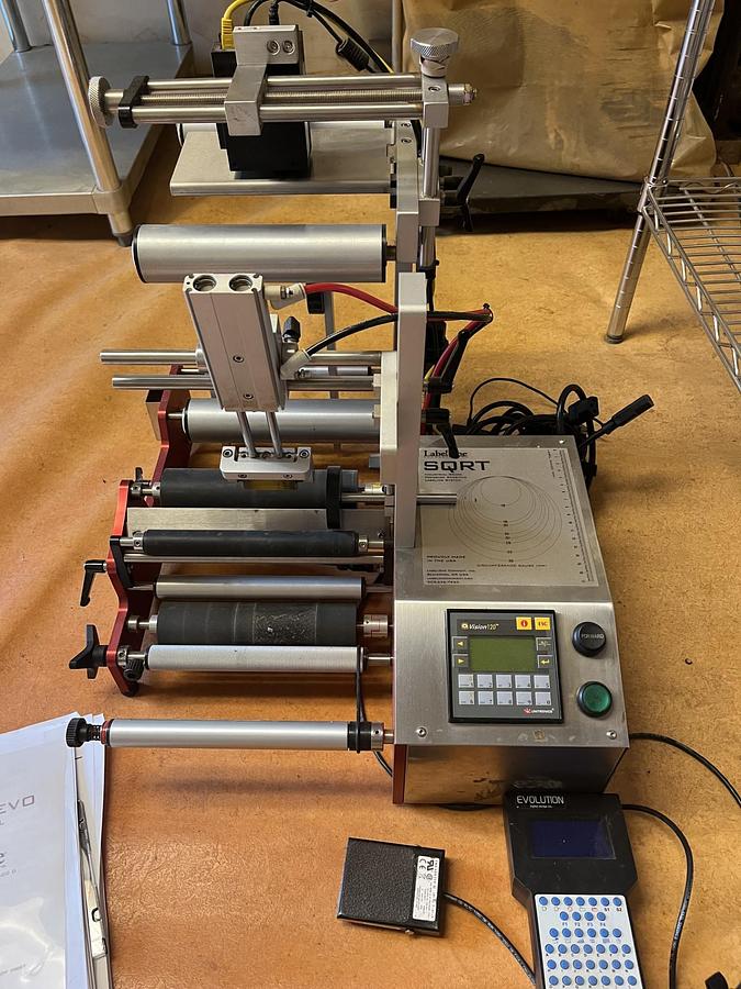 Used Used Evo Table Top Bottle Wraparound LabelOne
