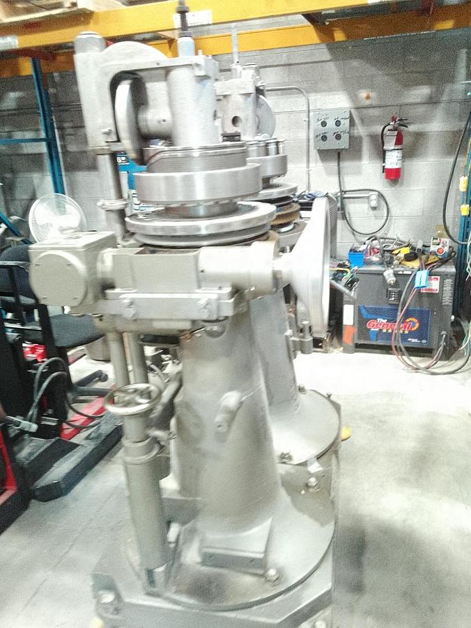 Used Used Manesty DryCota Model DC900 Tablet Press