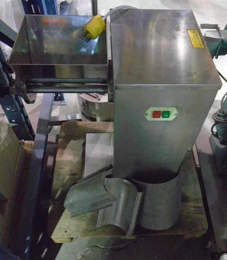 Used Demo Tabletop Granulator Model YK60