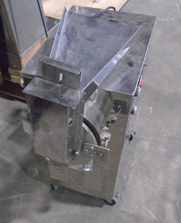 Used Used Baung Product Grinder Model 3500