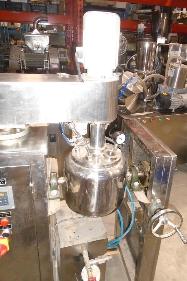 Used Used Model VEM-01 Vacuum Emulsifier Mixer