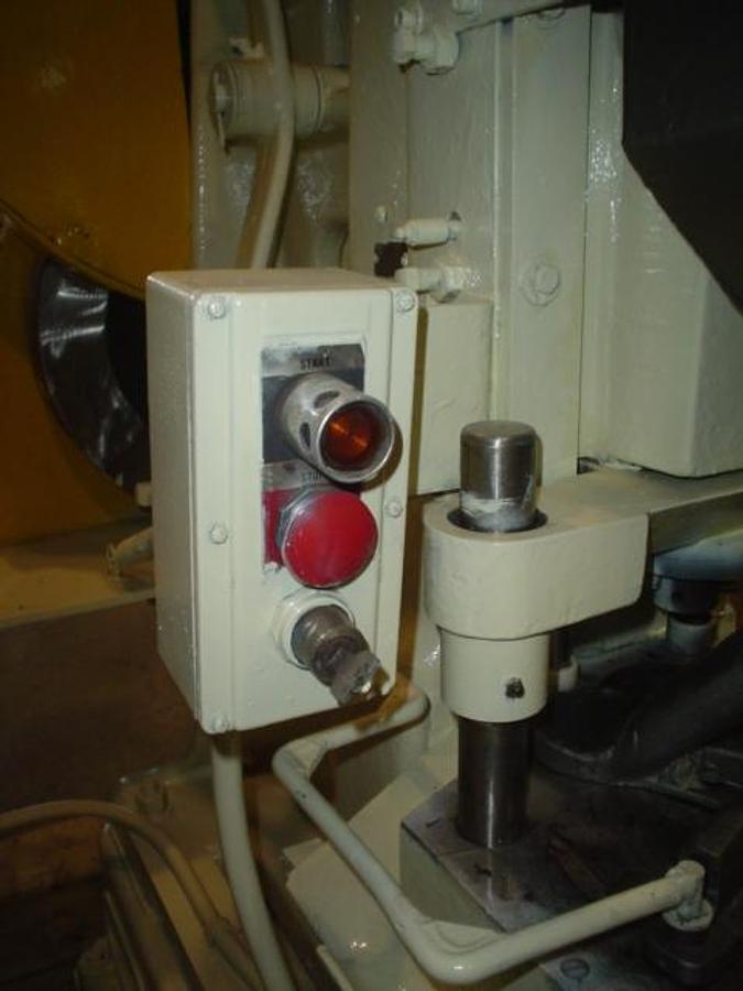 Used Used Stokes Model 900-525 Single Station R Tablet Press