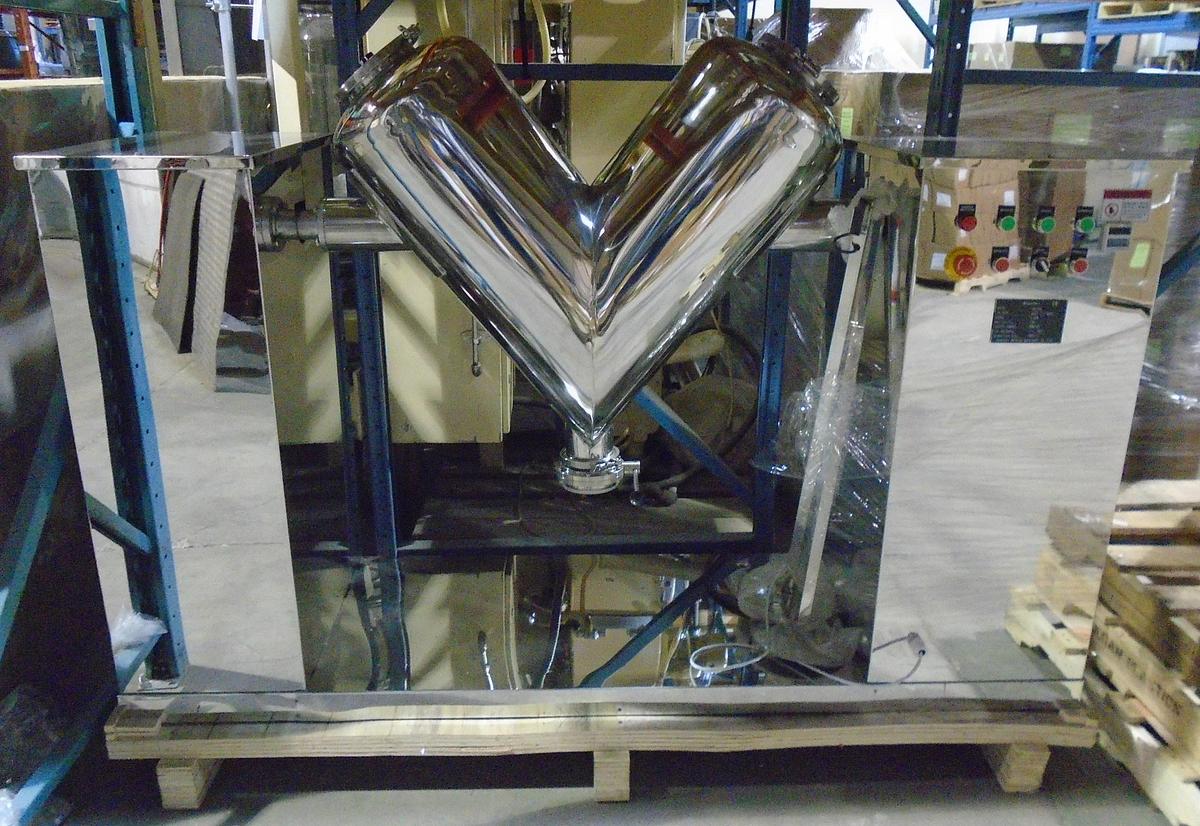 New 2 Cubic Foot Working Capacity Stainless Steel Twin Shell Mixer w/ Intensifier Bar