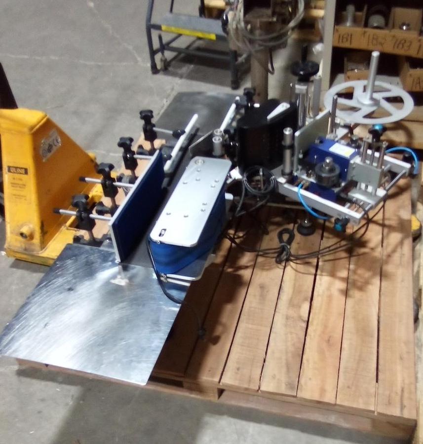 Used Used Model-1 Tabletop Wraparound Labeler with an Easyrun Control System