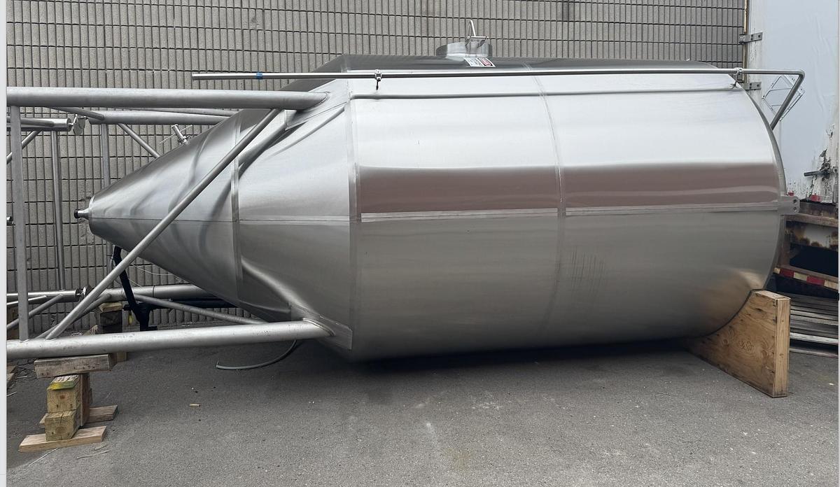 Used Used DME 90BBL Fermenter Tanks