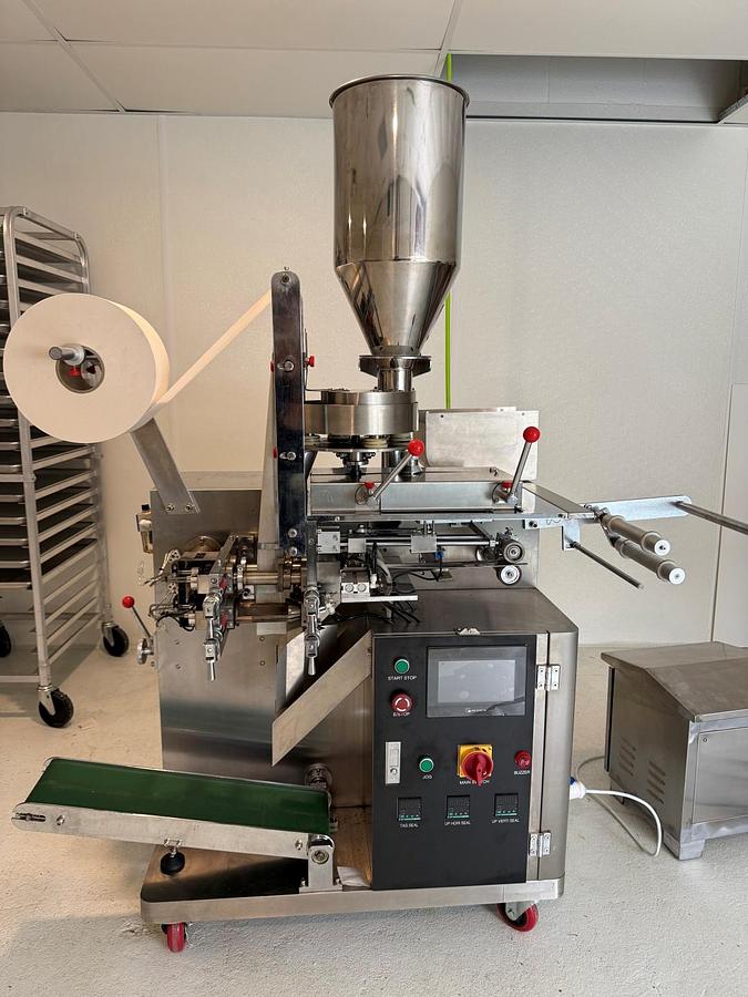 Used Used Auto Tea Bag Packing Machine with tag and Thread Model CH-10A