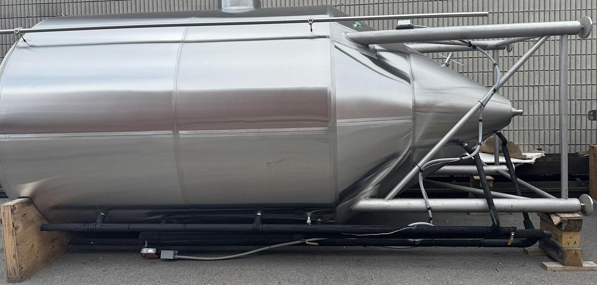 Used Used DME 90BBL Fermenter Tanks