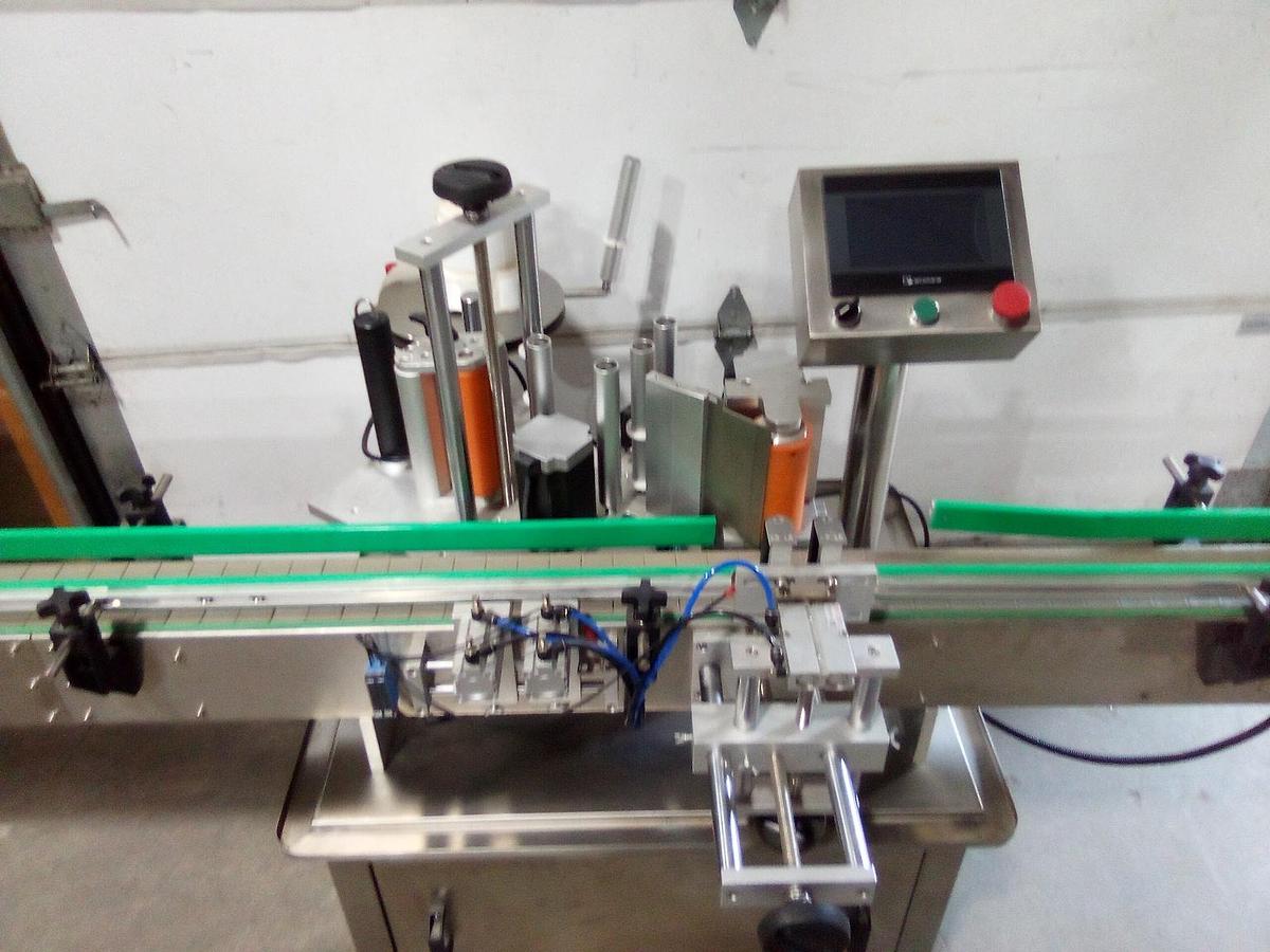 Used Like New Automatic Wraparound Bottle Labeler