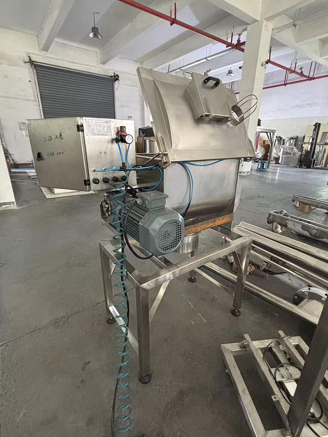 New 2.8 Cubic Foot Working Capacity Double Ribbon Blender