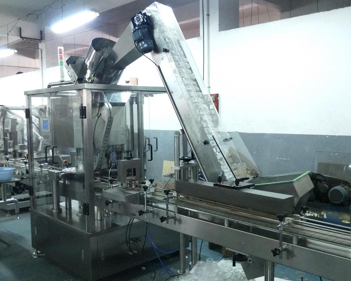 New High Speed Rotary Chuck Capper Model CP-400A