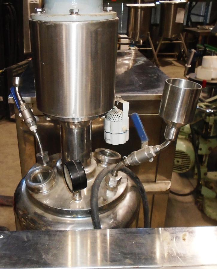 Used Used Model VEM-01 Vacuum Emulsifier Mixer