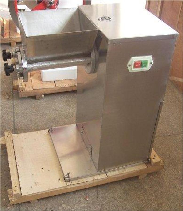 Used Demo Tabletop Granulator Model YK60