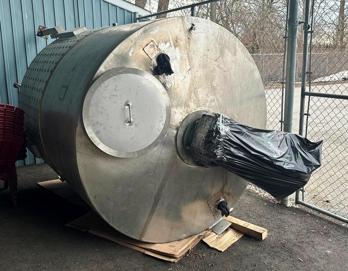 Used Used 6400 Litres approx. 1600 Gallons 304 Stainless Steel Half Jacketed Kettle with Scrape Agitation Mixer