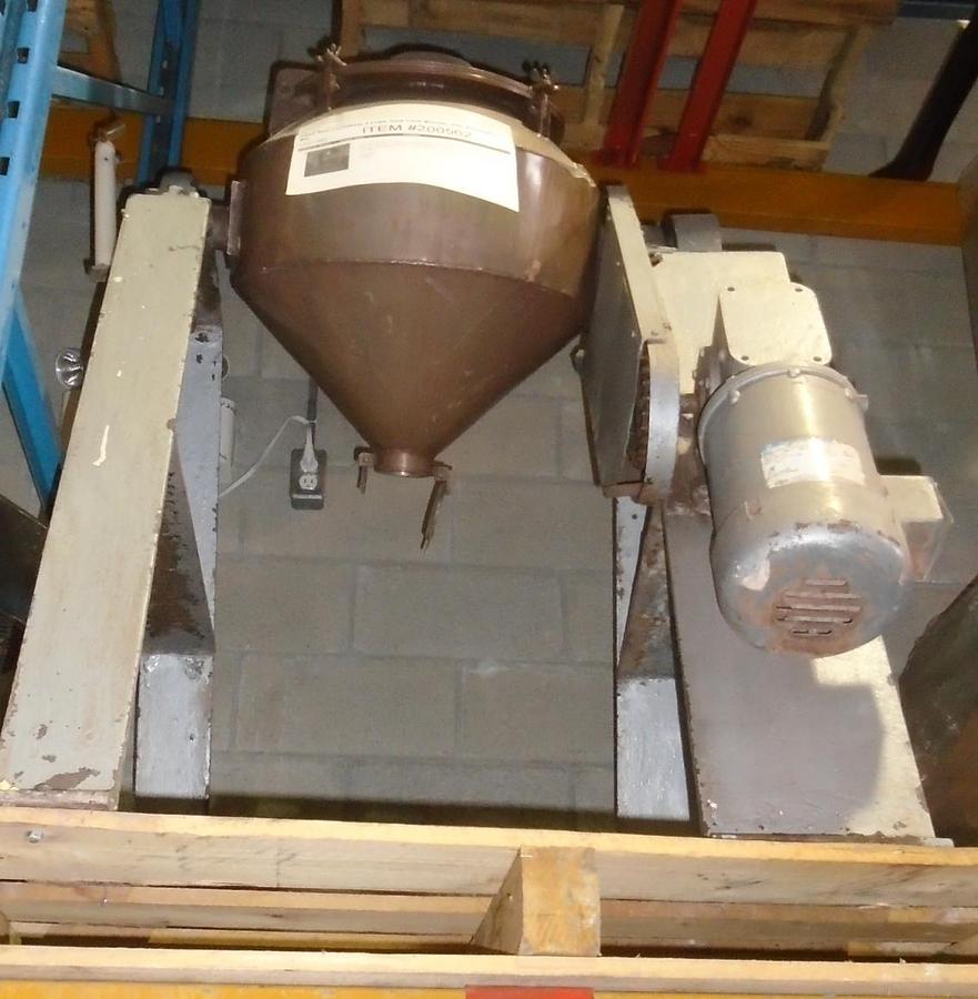 Used Used Approximately 2 Cubic Foot Cone Blender with Intensifier Bar