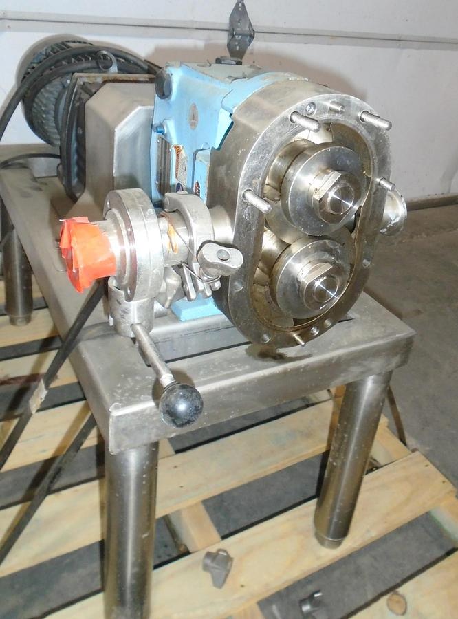 Used Used Waukesha Positive Displacement Liquid Product Transfer Pump Model 30-UI