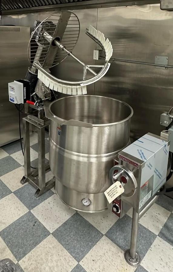 Used Like New 40 Gallon Stainless Steel Electric Tilting Kettles Model ELT with Custom Scrape Agitation Mixer