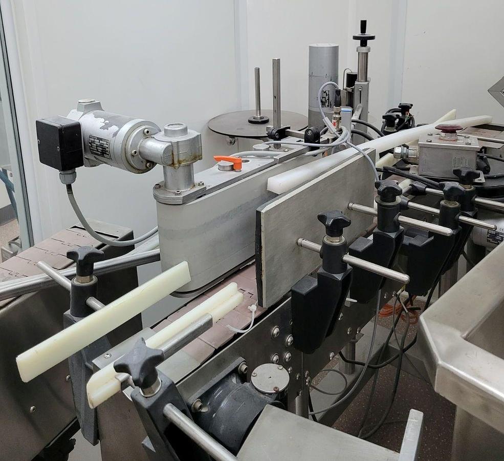 Used Used Aesus (DL Tech) 6 Head Liquid Filling Line