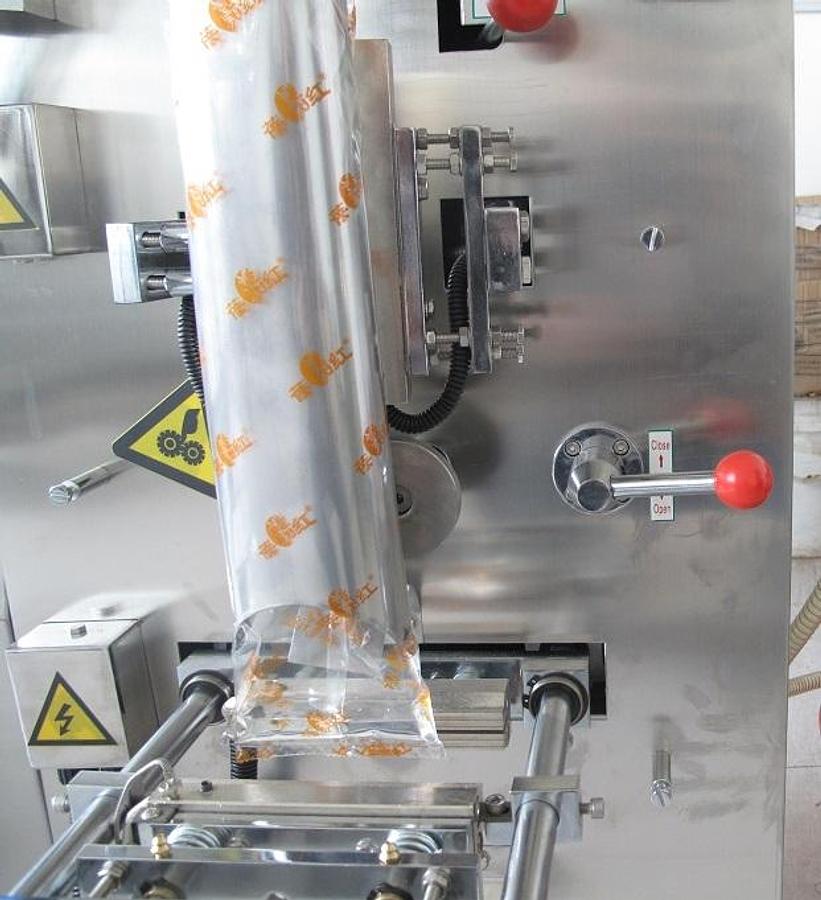 New Liquid Form Fill Sealer Model DCJ