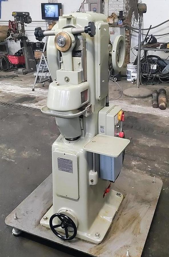 Used Used Manesty F3 Single Station Tablet Press