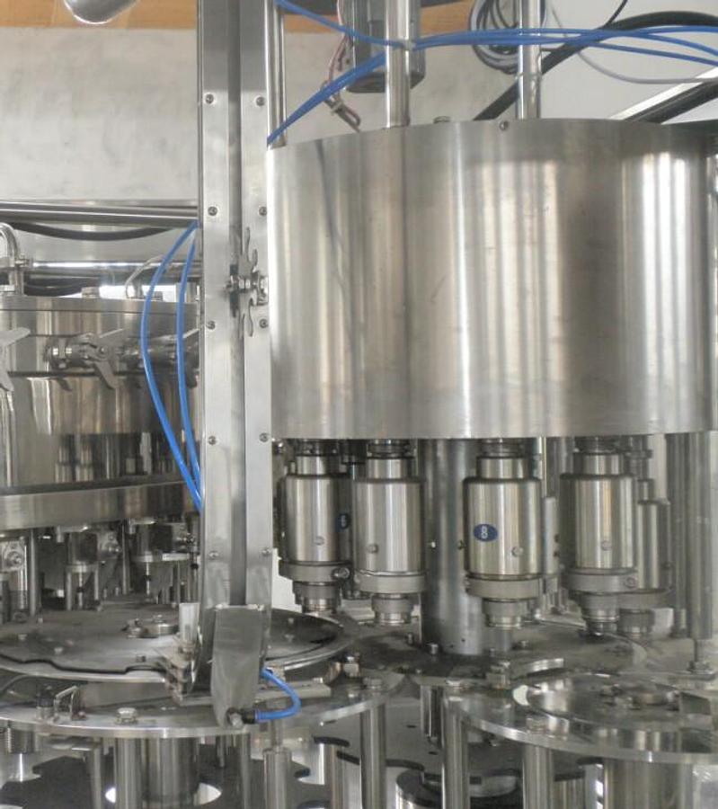 New Carbonated Beverage Filling System Model DCGF883(in-one): with Rinser, Filler and Capper