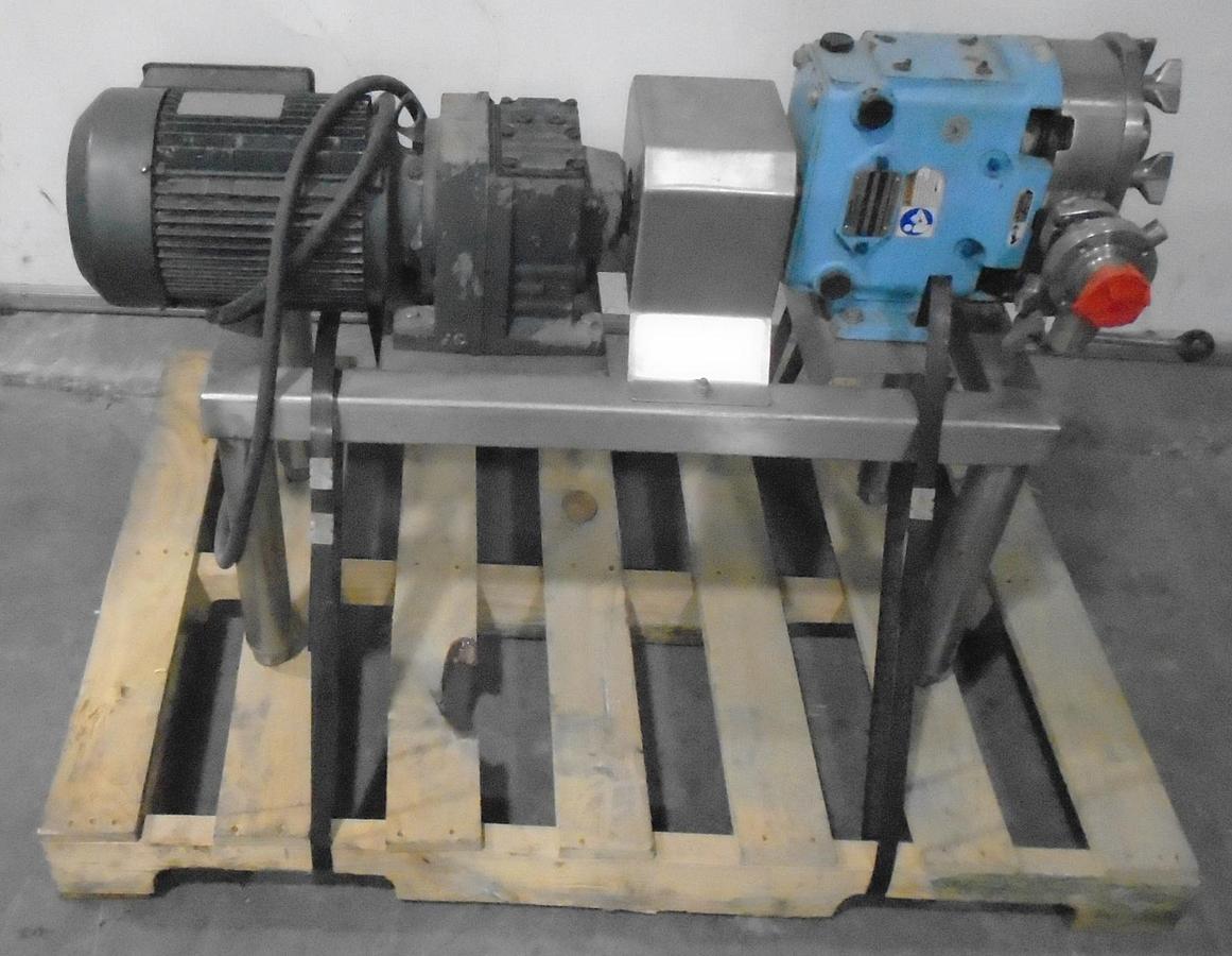 Used Used Waukesha Positive Displacement Liquid Product Transfer Pump Model 30-UI