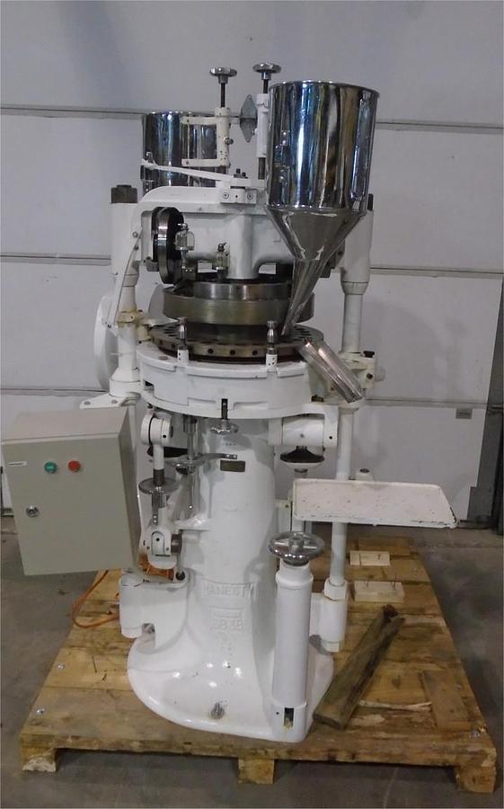 Used Used Manesty BB3B 27 Station Double Sided Rotary Tablet Press