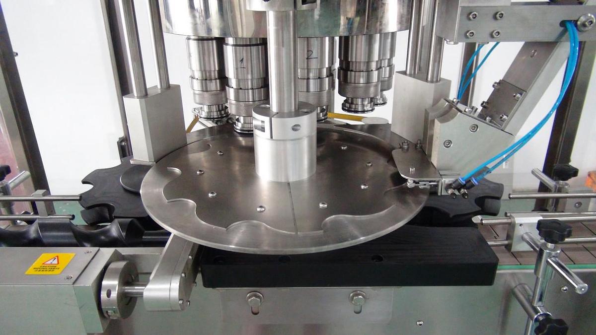 New High Speed Rotary Chuck Capper Model CP-400A