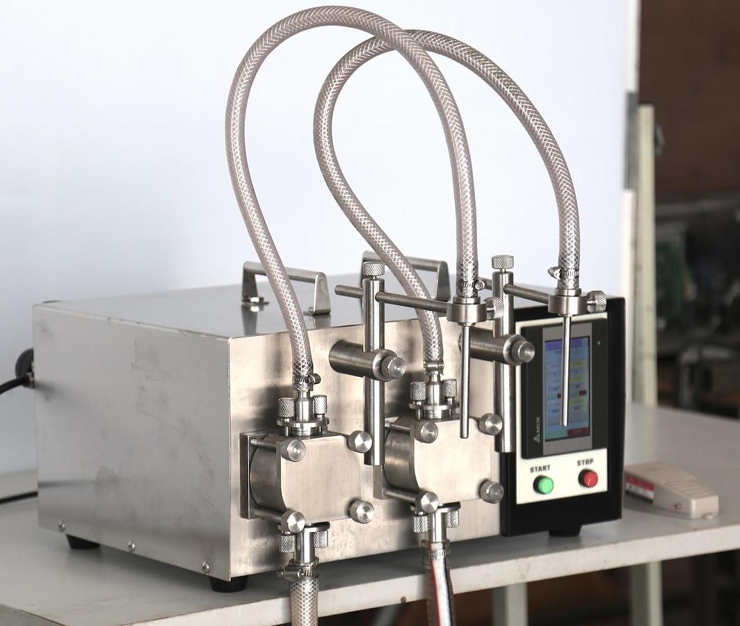 New Semi-Automatic Table Top Dual Head Gear Pump Filler Model GPF-250S