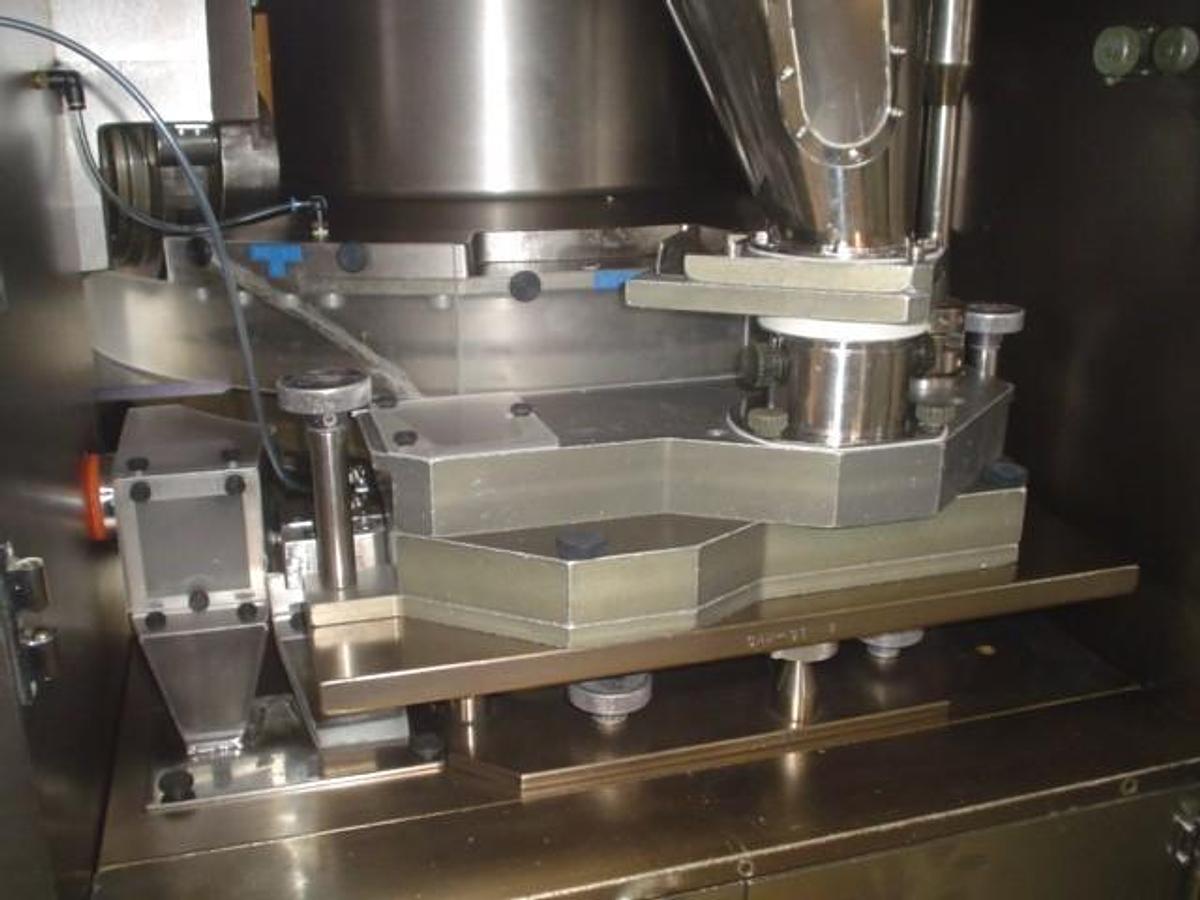 Used Used Kikusui 55 Station Gemini Double Sided Rotary Tablet Press.