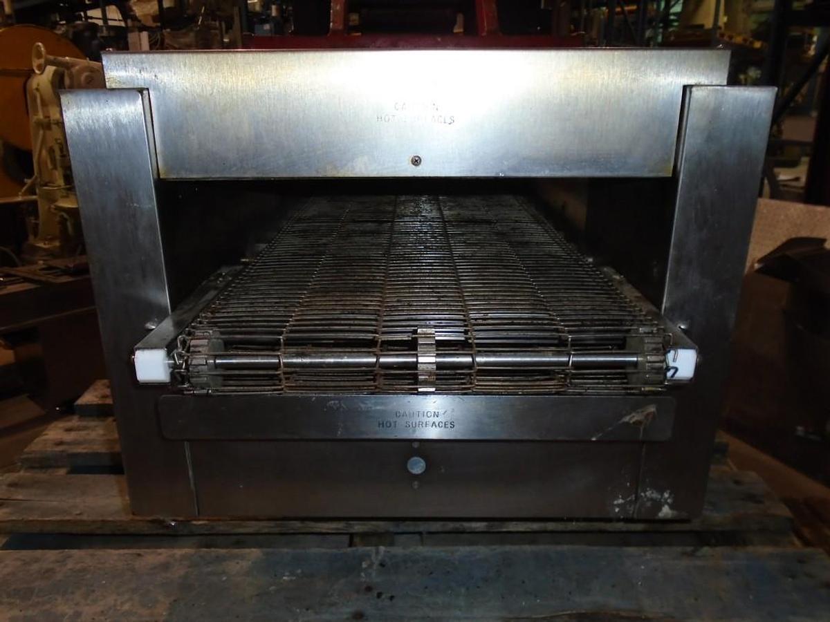 Used Used Star MFG Conveyor Sandwich Warmer Model QT14