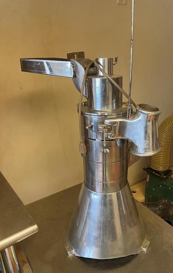 New Seed/Nut Grinder Mill Model GGB-80