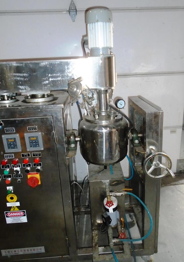 Used Used Model VEM-01 Vacuum Emulsifier Mixer
