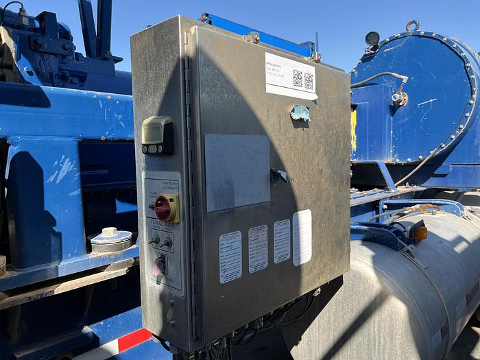 Used 2000 Gardner Denver 2250T