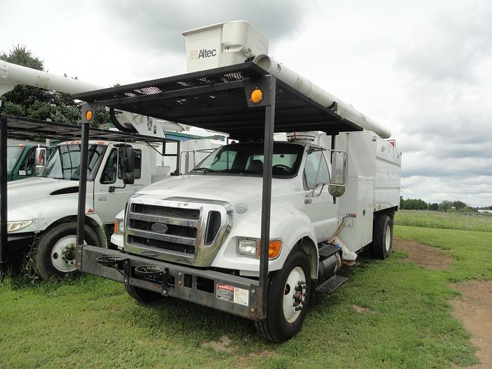 Used 2012 Ford /  Altec F750 / LR7-56
