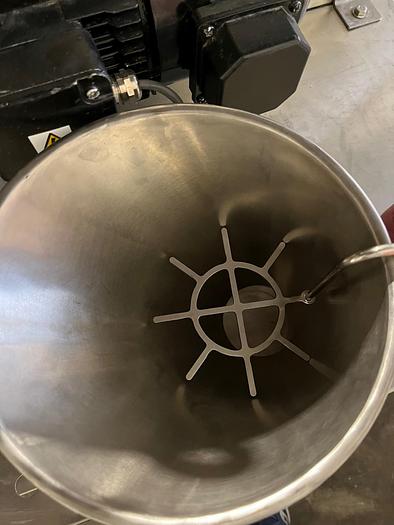 Used Used Kemutec Sieve/Cone Mill