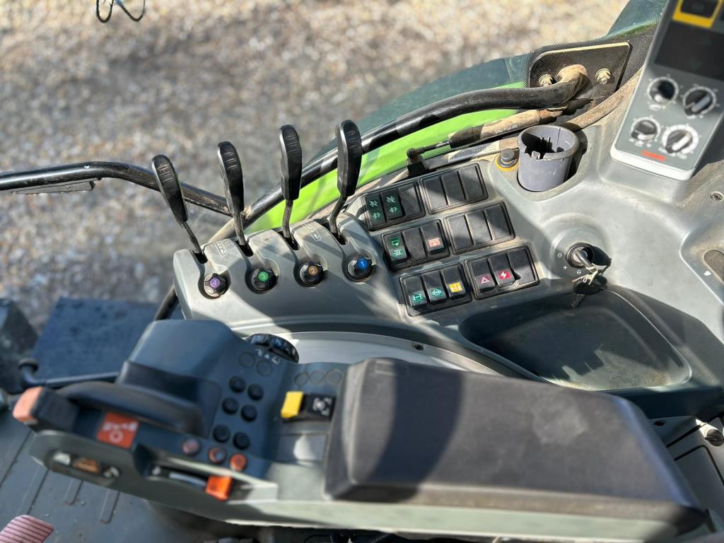 Used Claas Arion 640 4wd Tractor