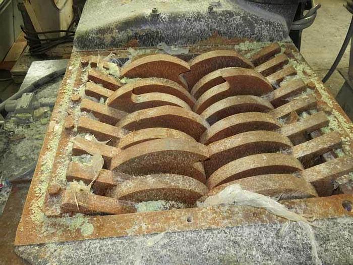 Used 21" x 20" BALL & JEWEL MODL SB15 DUAL SHAFT SHREDDER