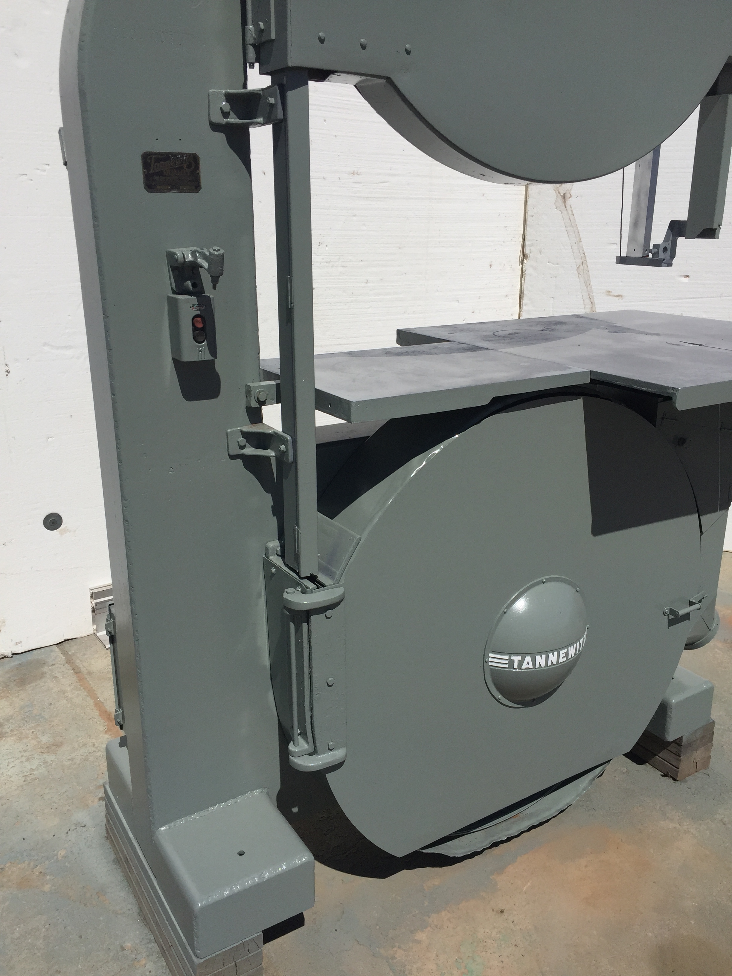 Used 42 in. Tannewitz Mdl. RHE Vertical Band Saw