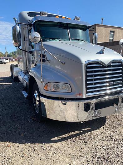Used 2013 MACK CXU613
