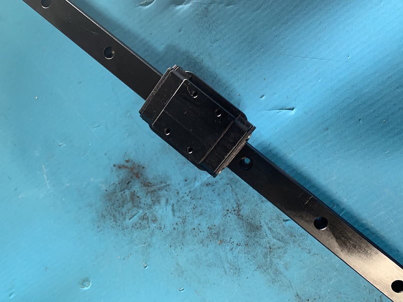 Used Linear Motion Guide 514-N464-10