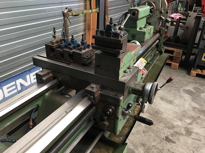 Gebruikt TOS SN71C-3000