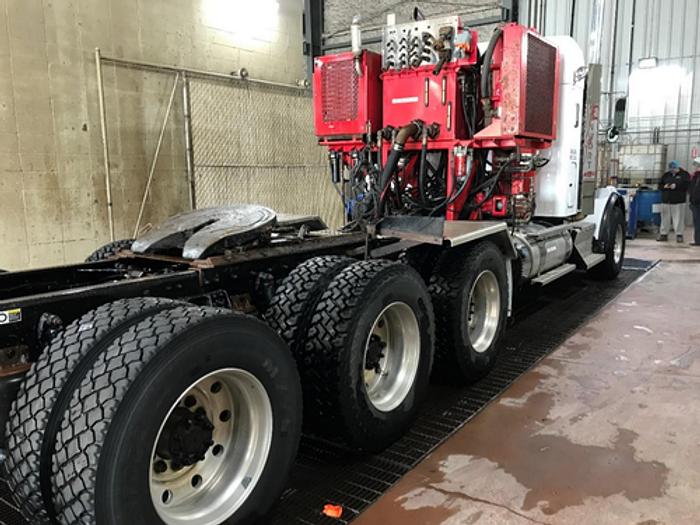 Used 2012 Kenworth Tri-Drive w/ Hydraulic Power Pack