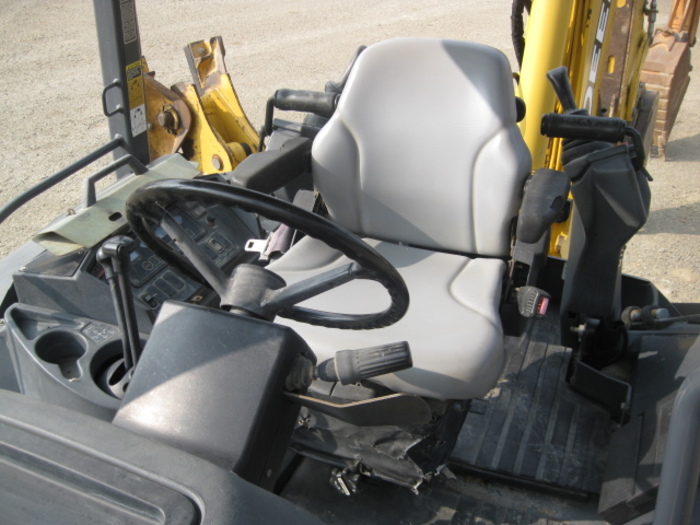 Used 2005 DEERE 410G