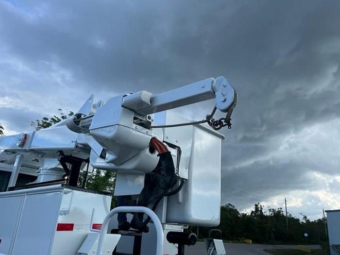 Used Versalift VST-5500SI 60ft Telescopic Bucket Boom on 2014 International 4300 SBA Reg Cab