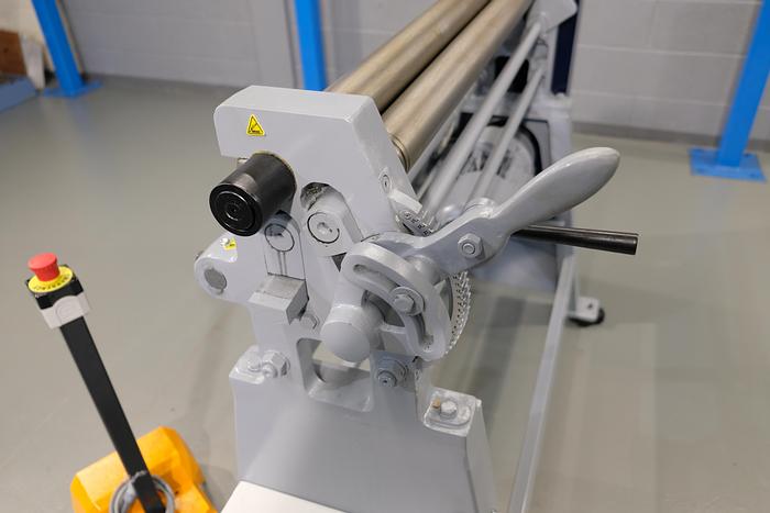 UZMA IR model small diameter Initial Pinch Power operated  Bending rollers