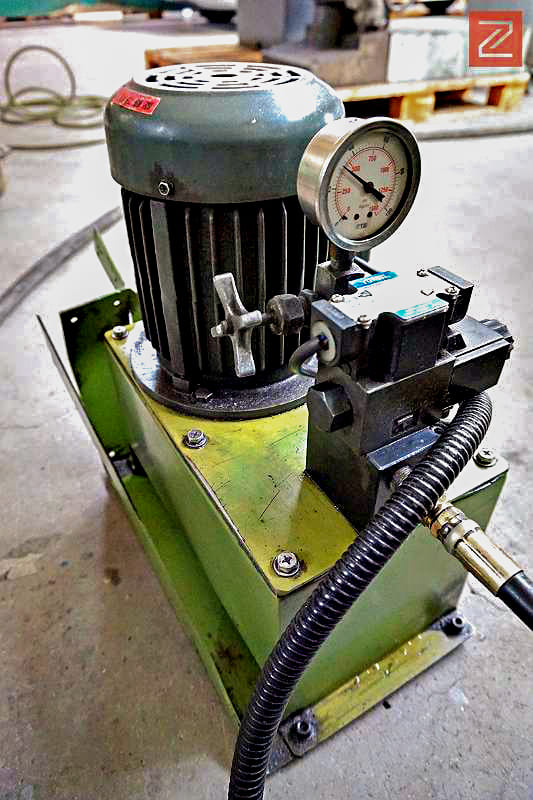 Used Ho Chun U-1000B - 2001