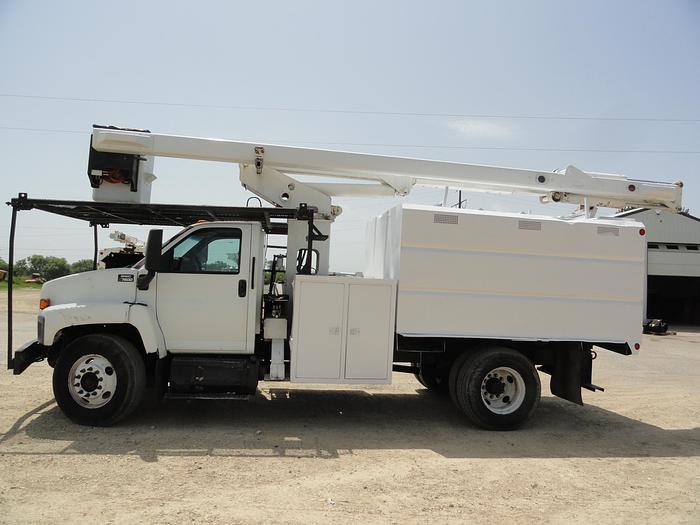 Used 2005 GMC / Terex TOPKICK C7500 /XT55