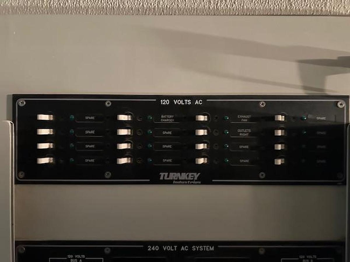 Used DATA VAN / CONTROL CENTER